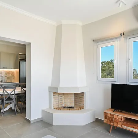 Lainas Sea View Villa